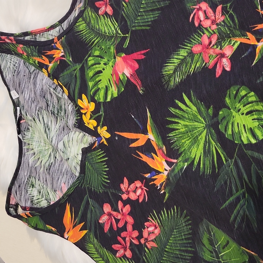 Reitmans top & shorts